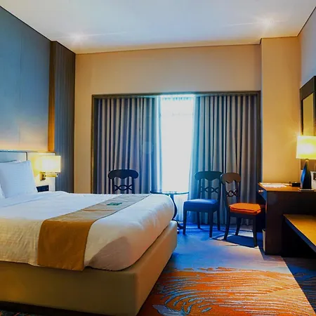 Waterfront Cebu City Hotel & Casino Exterior photo